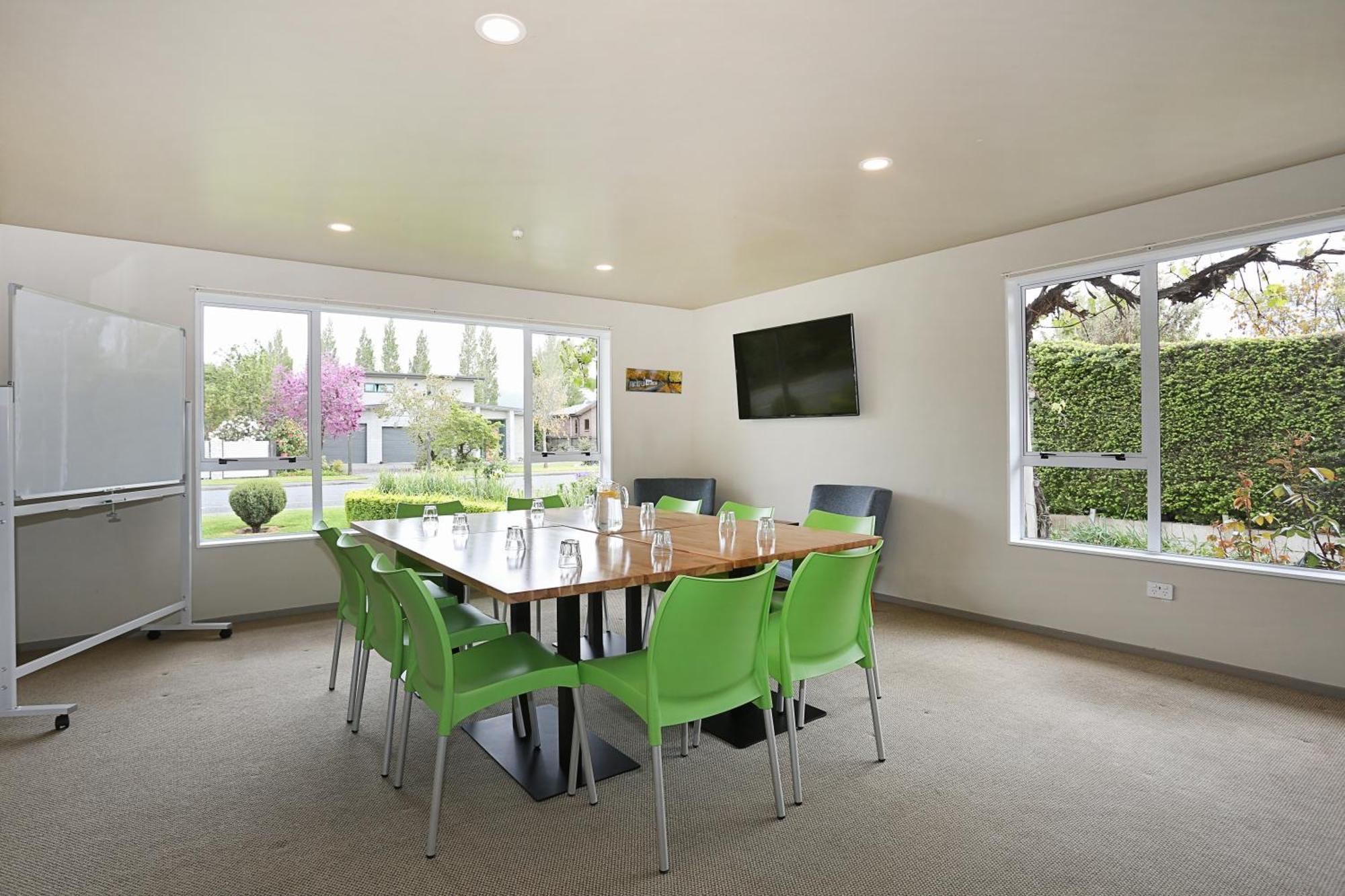 Shakespeare House Bed and Breakfast Te Anau Eksteriør billede